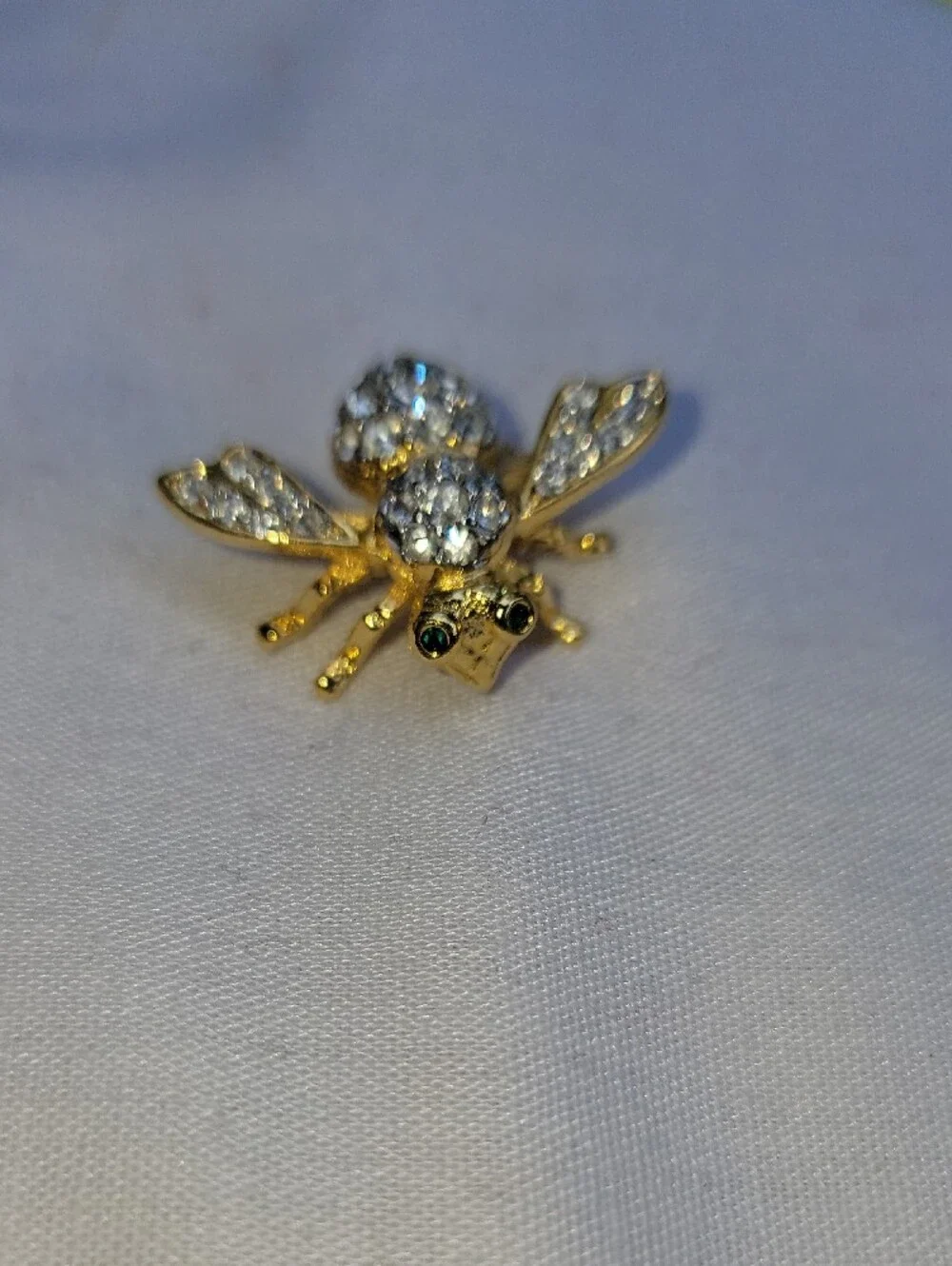 Vintage Joan Rivers Gold-Tone Bee Brooch with Clear Crystals
